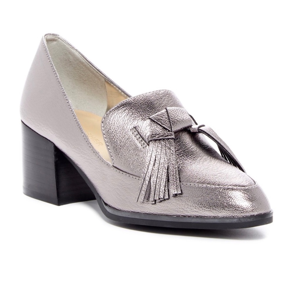 Marc Fisher Phylicia Pewter Loafer Size 7
